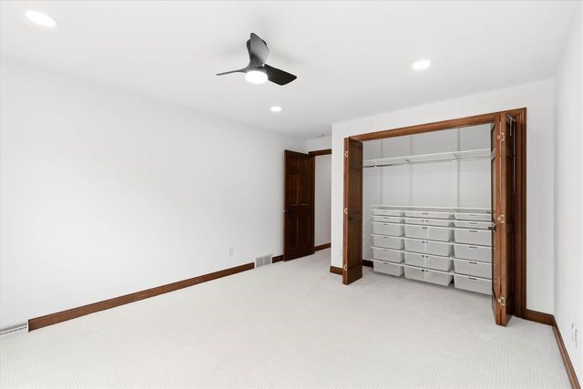 59 BRENTWOOD LANE, Appleton, WI 54915