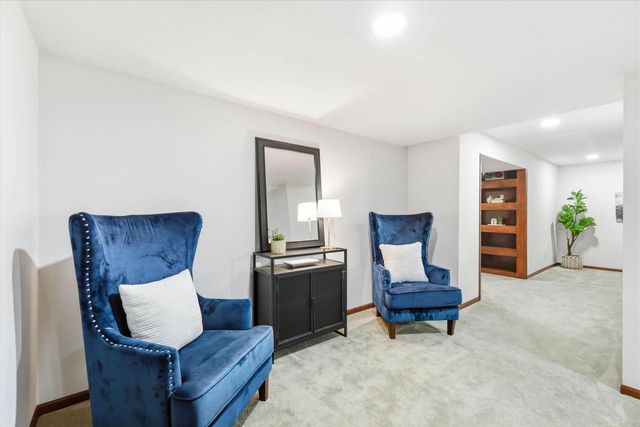 59 BRENTWOOD LANE, Appleton, WI 54915