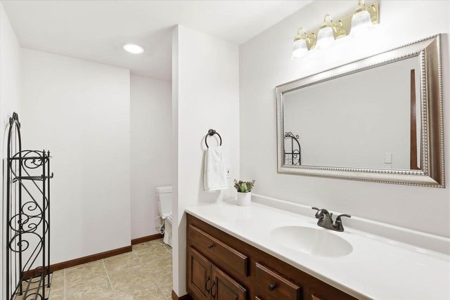 59 BRENTWOOD LANE, Appleton, WI 54915