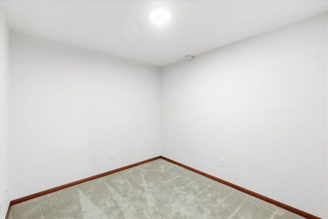 59 BRENTWOOD LANE, Appleton, WI 54915