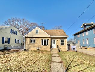 314 N London Avenue, Rockford, IL 61107