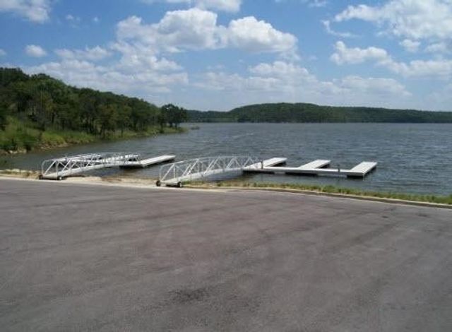 284 Cozy Cove Court, Chico, TX 76431