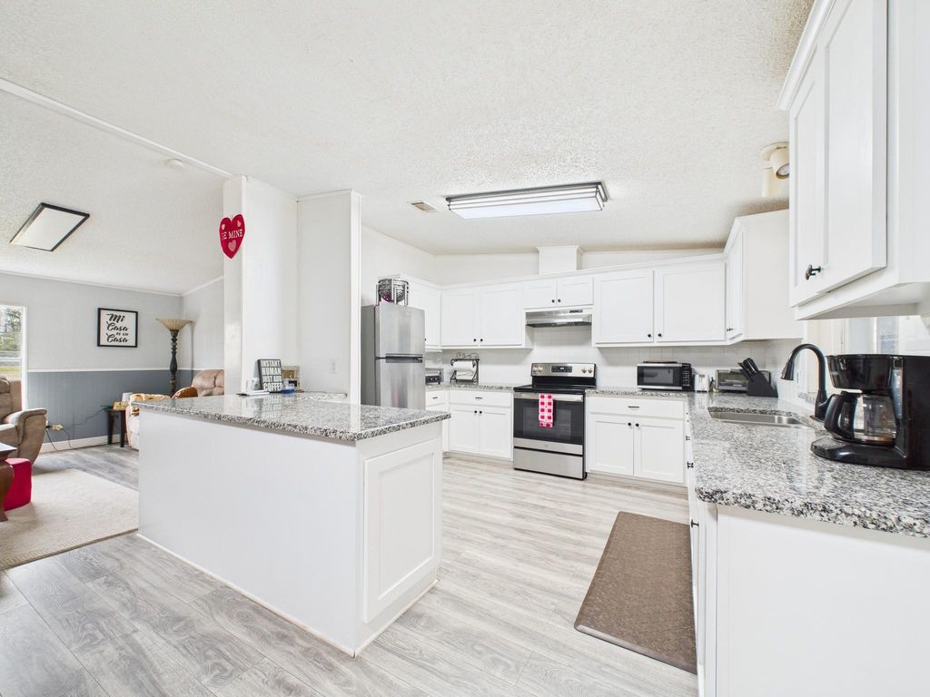 24249 Glory Avenue, Porter, TX 77365