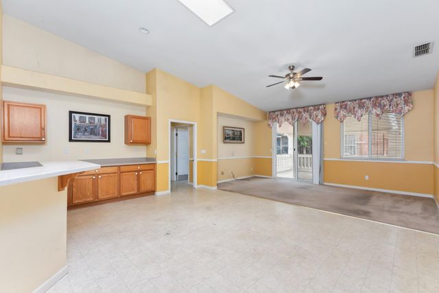 176 Glenwood Cir, Roseville, CA 95678