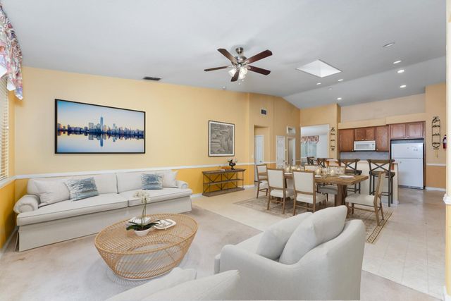 176 Glenwood Cir, Roseville, CA 95678