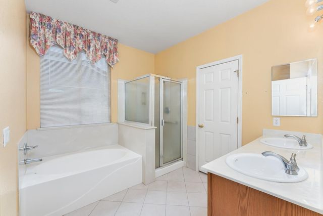 176 Glenwood Cir, Roseville, CA 95678