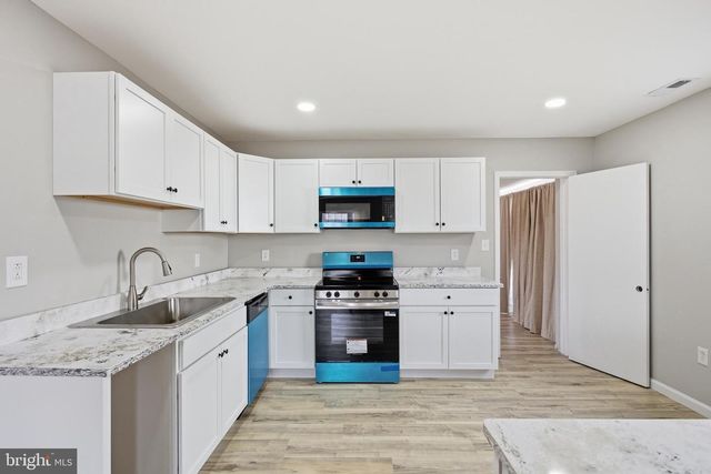 1011 MONTGOMERY RD, Wilmington, DE 19805