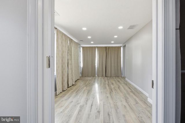 1011 MONTGOMERY RD, Wilmington, DE 19805