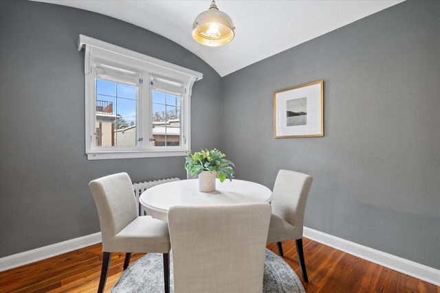 5073 N Lake DRIVE, Whitefish Bay, WI 53217