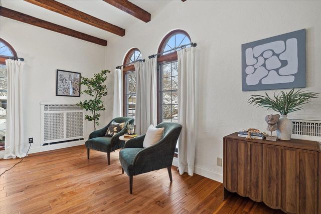 5073 N Lake DRIVE, Whitefish Bay, WI 53217