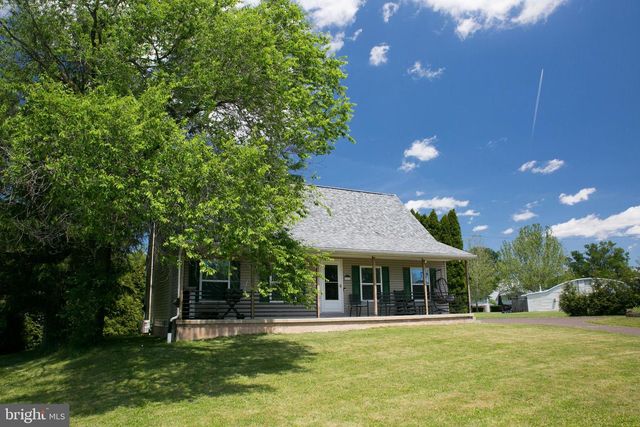 112 W UNION ST, Richlandtown, PA 18955