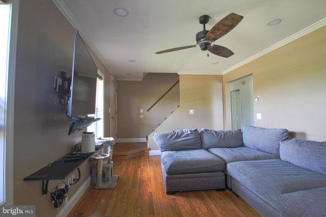 112 W UNION ST, Richlandtown, PA 18955