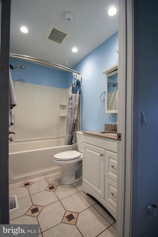 112 W UNION ST, Richlandtown, PA 18955