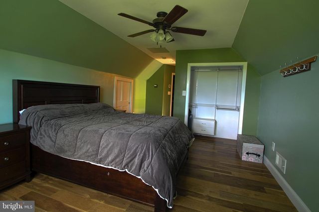 112 W UNION ST, Richlandtown, PA 18955