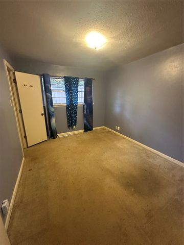 1509 University Drive, Arlington, TX 76013
