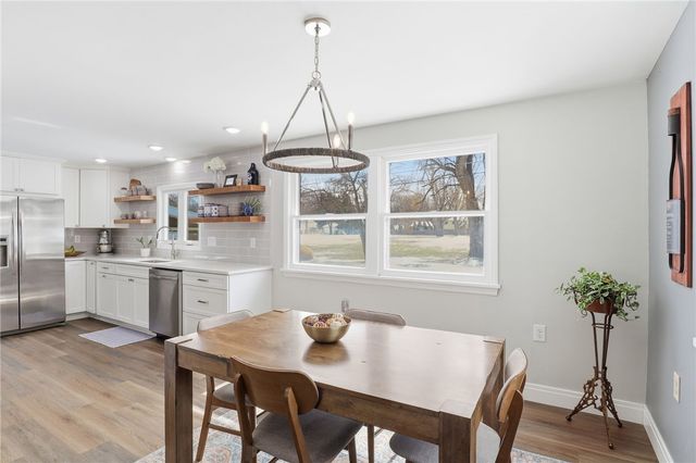 93 Parkmeadow Drive, Henrietta, NY 14534