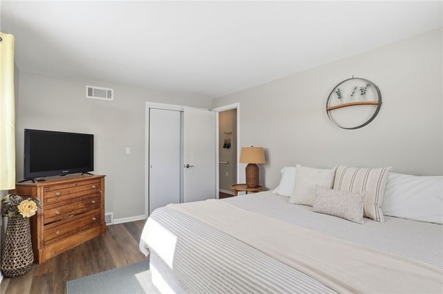 93 Parkmeadow Drive, Henrietta, NY 14534