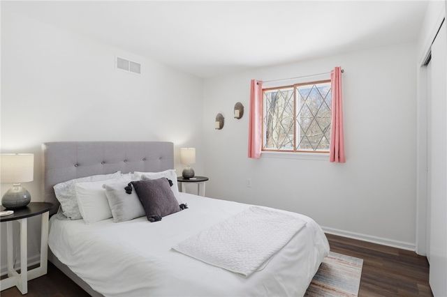 93 Parkmeadow Drive, Henrietta, NY 14534