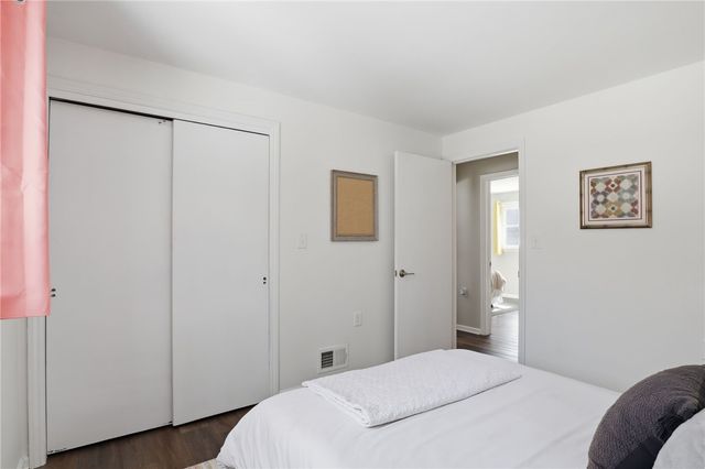 93 Parkmeadow Drive, Henrietta, NY 14534