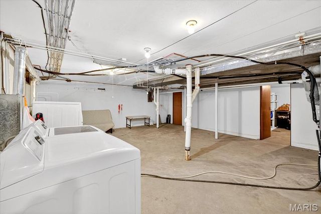 7919 Royal Arms Court 2, Crestwood, MO 63123