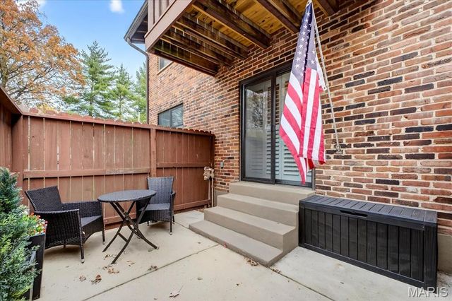 7919 Royal Arms Court 2, Crestwood, MO 63123