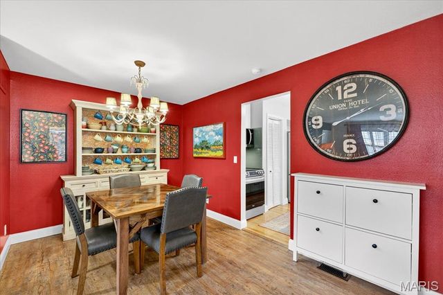 7919 Royal Arms Court 2, Crestwood, MO 63123