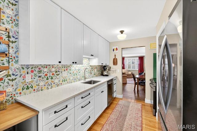 7919 Royal Arms Court 2, Crestwood, MO 63123