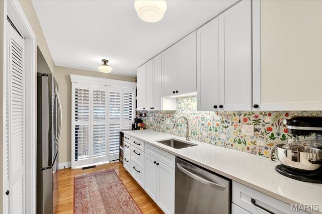 7919 Royal Arms Court 2, Crestwood, MO 63123