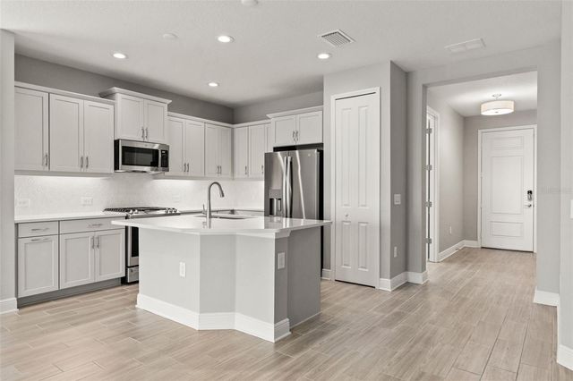 18137 FRANKLIN PARK COURT, Venice, FL 34293