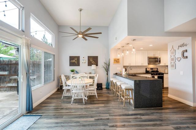 13286 Creek Park Ln, Poway, CA 92064