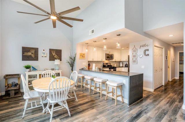 13286 Creek Park Ln, Poway, CA 92064