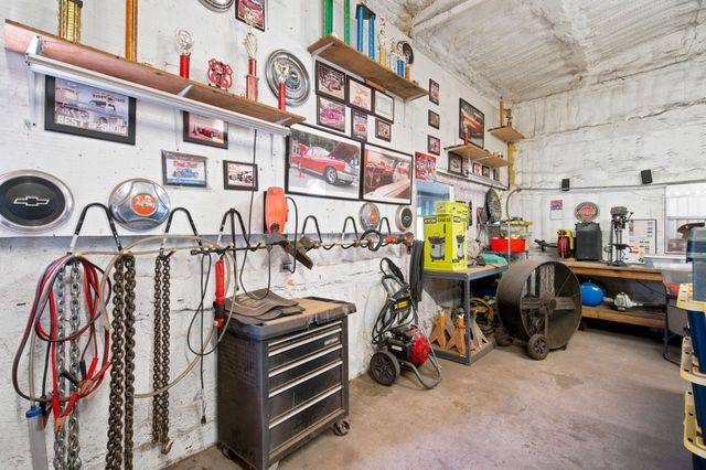 206 E North Street, Aubrey, TX 76227