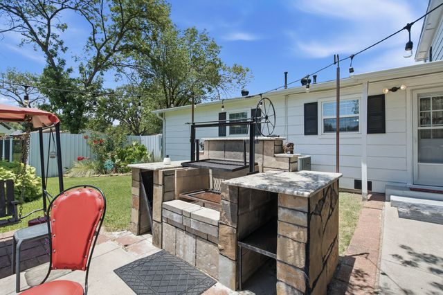206 E North Street, Aubrey, TX 76227