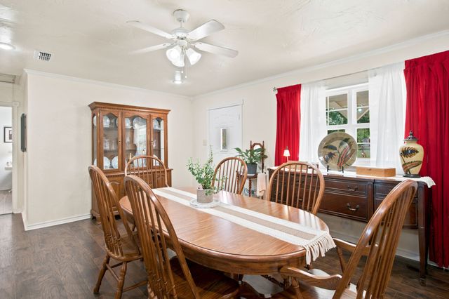 206 E North Street, Aubrey, TX 76227