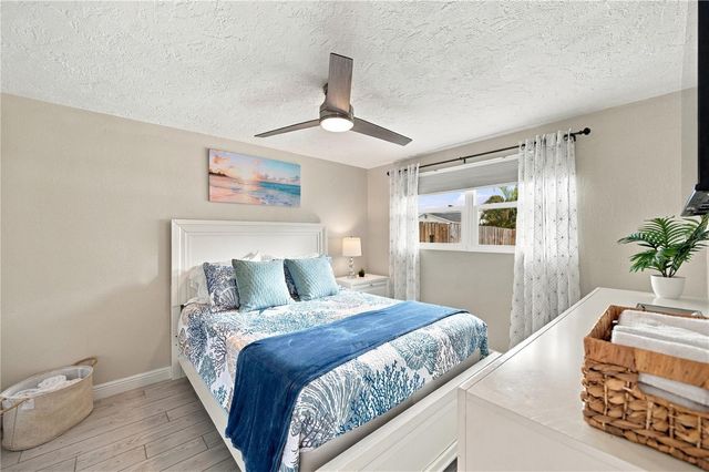 1004 67TH AVENUE W, Bradenton, FL 34207
