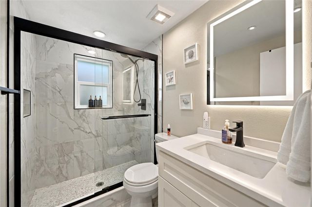 1004 67TH AVENUE W, Bradenton, FL 34207