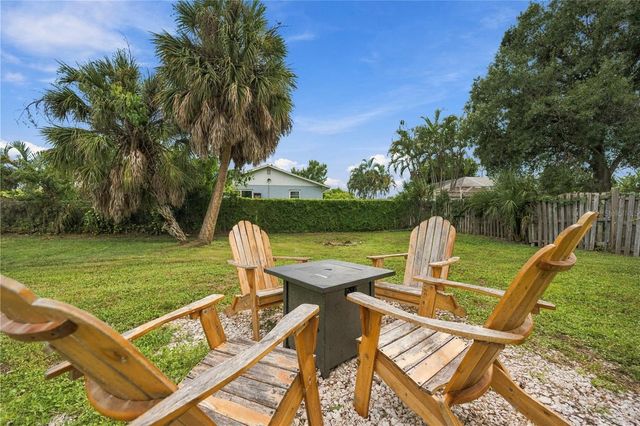1004 67TH AVENUE W, Bradenton, FL 34207