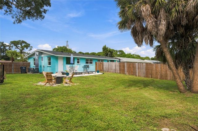 1004 67TH AVENUE W, Bradenton, FL 34207
