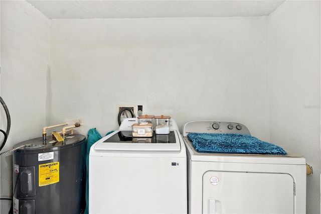 1004 67TH AVENUE W, Bradenton, FL 34207