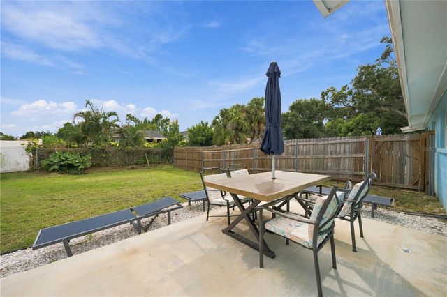 1004 67TH AVENUE W, Bradenton, FL 34207