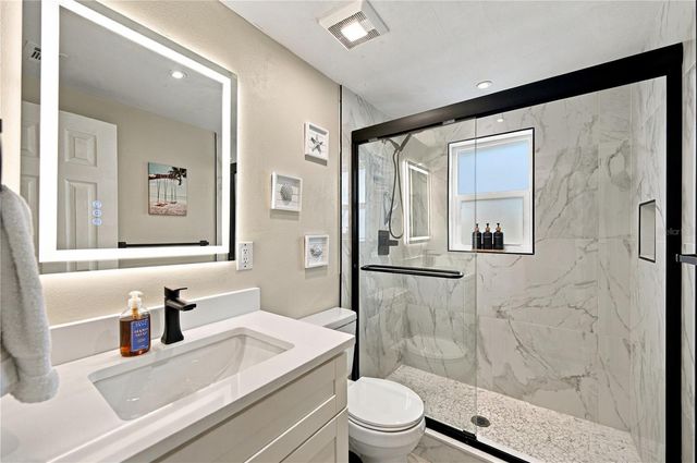 1004 67TH AVENUE W, Bradenton, FL 34207