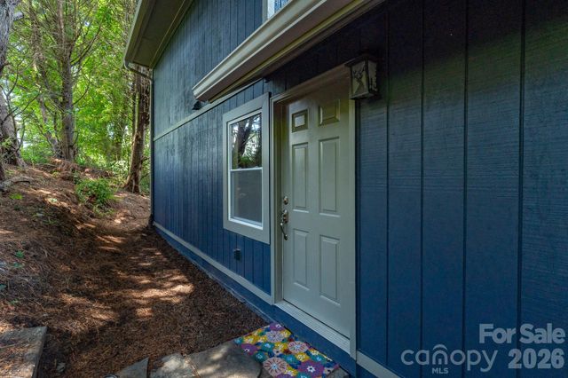 366 Cabin Hollow Drive, Marshall, NC 28753