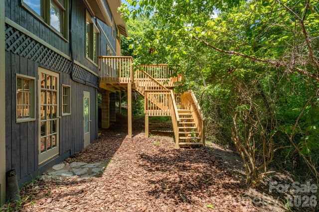 366 Cabin Hollow Drive, Marshall, NC 28753