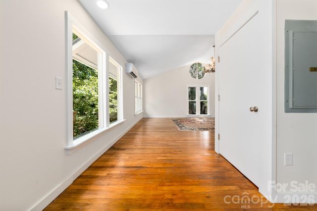 366 Cabin Hollow Drive, Marshall, NC 28753
