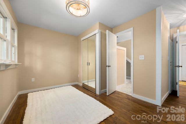 366 Cabin Hollow Drive, Marshall, NC 28753