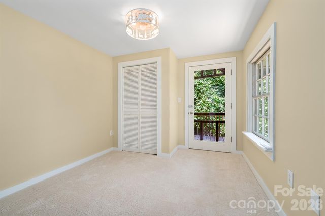 366 Cabin Hollow Drive, Marshall, NC 28753