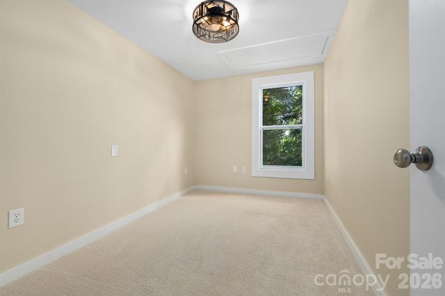 366 Cabin Hollow Drive, Marshall, NC 28753
