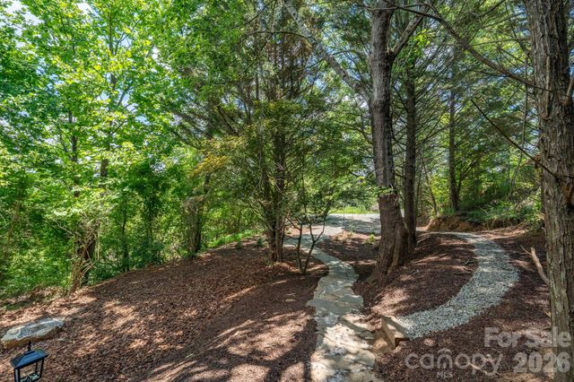 366 Cabin Hollow Drive, Marshall, NC 28753