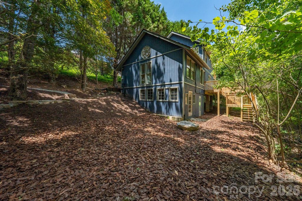 366 Cabin Hollow Drive, Marshall, NC 28753