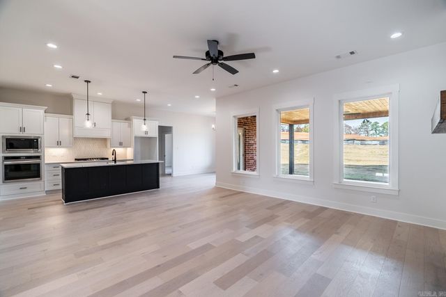 123 Harmony Village Drive, Haskell, AR 72015